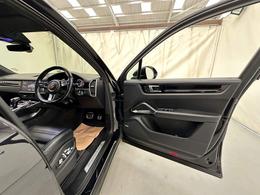 Porsche Cayenne SW69BKY