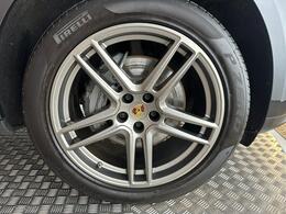 Porsche Macan AJ19VYM