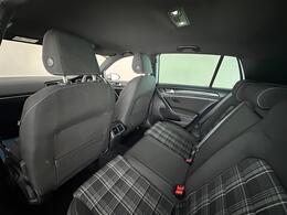 Volkswagen Golf DT66RVJ