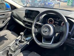 Nissan Qashqai EA21POV