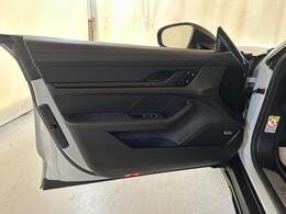 Porsche Taycan AO23YCN