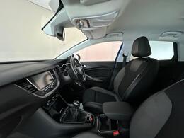 Vauxhall Grandland X DT69YHN