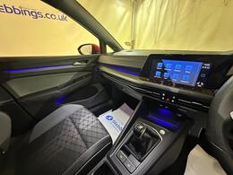Volkswagen Golf AO22OUP