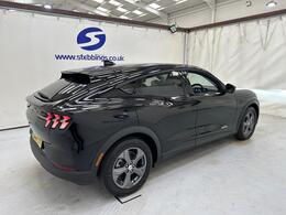 Ford Mustang Mach-E YM22LRV