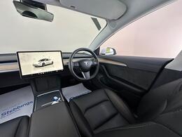 Tesla Model 3 AF72UVC