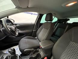 Vauxhall Astra VU20ZNC