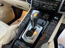 Porsche Cayenne LT65GWL