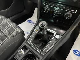 Volkswagen Golf DT66RVJ