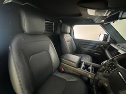 Land Rover Defender 90 WK25UHH