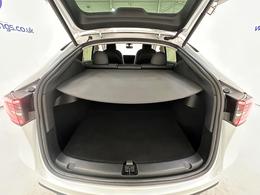 Tesla Model Y AJ22CZU