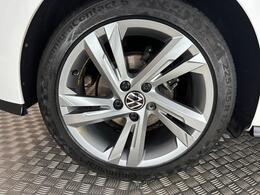 Volkswagen Golf VU22JYZ