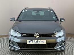 Volkswagen Golf YC68KGE