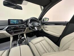 BMW 5 Series YK18JUW
