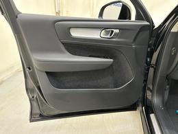 Volvo XC40 YP71UWL