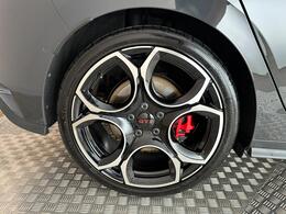 Volkswagen Golf AO25XUN