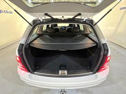 Mercedes-Benz C Class OY14GVO