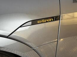 Audi e-tron YH71TMY