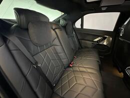 BMW i7 YF73FKE
