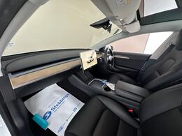 Tesla Model 3 AF72UVC