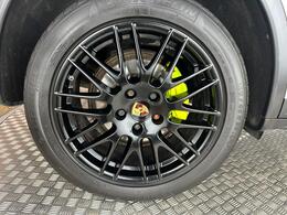 Porsche Cayenne LT65GWL