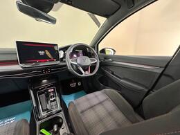 Volkswagen Golf AO25XUN