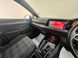 Volkswagen Golf MT72YYX