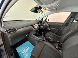 Vauxhall Crossland HN22YVY