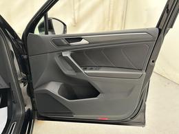 Volkswagen Tiguan RJ23FGX