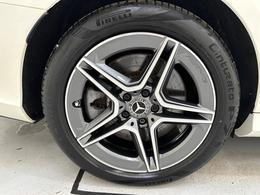 Mercedes-Benz E Class LO70NUB