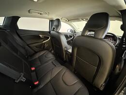 Volvo V40 KX68YTE