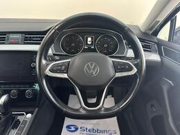 Volkswagen Passat YE70PYB