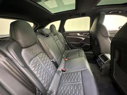Audi RS6 Avant WU71CXE