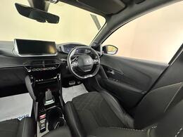 Peugeot E-208 EX71WCM