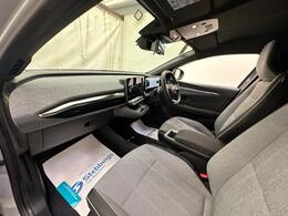 Renault Megane E-Tech YD73AFJ