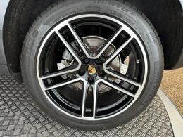 Porsche Macan LJ20WHU