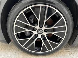 Porsche Taycan YM21OFZ