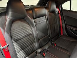 17d7fdb305a44ad78034438aed13219f