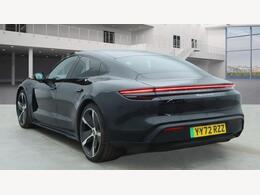 Porsche Taycan YY72RZZ