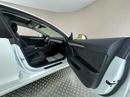 Tesla Model 3 AF72VHA