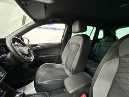 Volkswagen Tiguan RJ23FGX