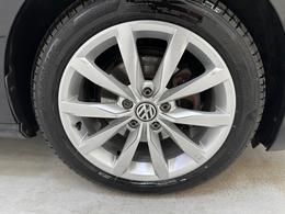Volkswagen Golf SV LR69XWM