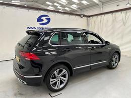 Volkswagen Tiguan RJ23FGX
