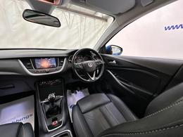Vauxhall Grandland X FE19SZZ
