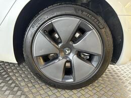 Tesla Model 3 AF22DGX