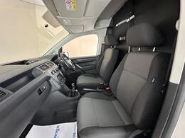 Volkswagen Caddy Maxi YX20ZDA