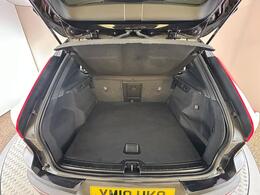 Volvo XC40 YW19UKO