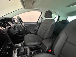 Volkswagen Golf VE69NKS