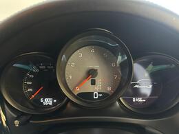 Porsche Macan AJ19VYM