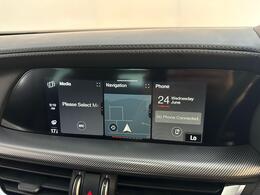 Alfa Romeo Stelvio AO70YYE