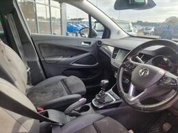 Vauxhall Crossland SH22LWL